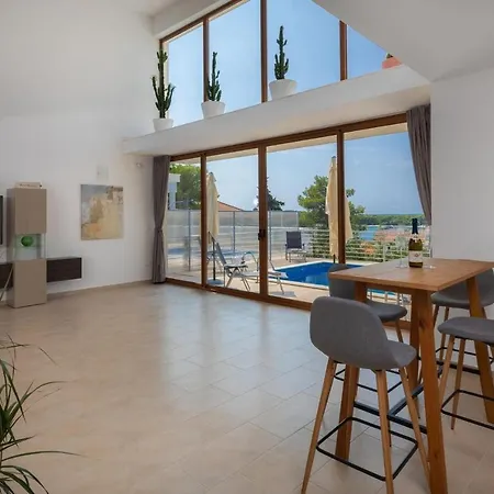 Luxury Jasmin With Pool Apartamento *