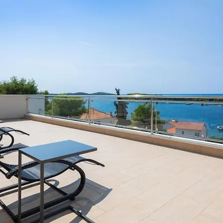 Luxury Jasmin With Pool Apartamento *