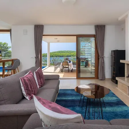 Apartamento Luxury Jasmin With Pool