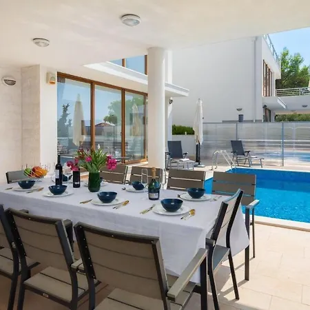 Luxury Jasmin With Pool *