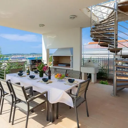 Luxury Jasmin With Pool Rogoznica (Sibenik-Knin)